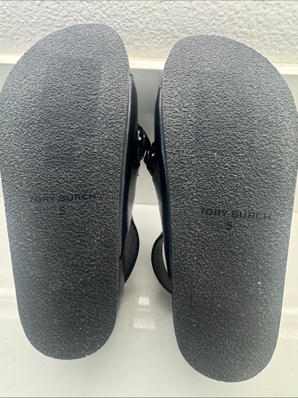Tory Burch Black Leather Slingback Slides with Chain Accent - Picture 4 of 4
